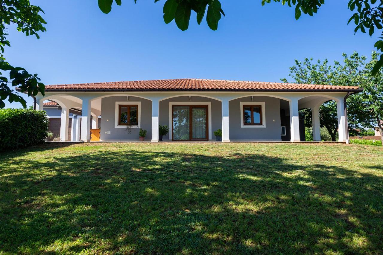 Villa Anavi Bicici Eksteriør bilde